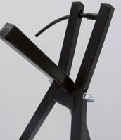 Kranzständer mit flexiblen Klappmechanismus