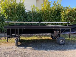 Sargwagen „5550 E“ mit elektrischem Antrieb