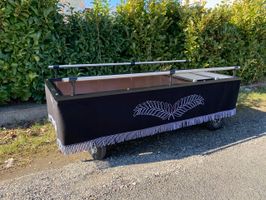 Sargwagen „5550 E“ mit elektrischem Antrieb