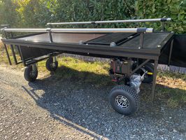 Sargwagen „5550 E“ mit elektrischem Antrieb