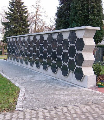 Urnenfachelement „Hexagon“