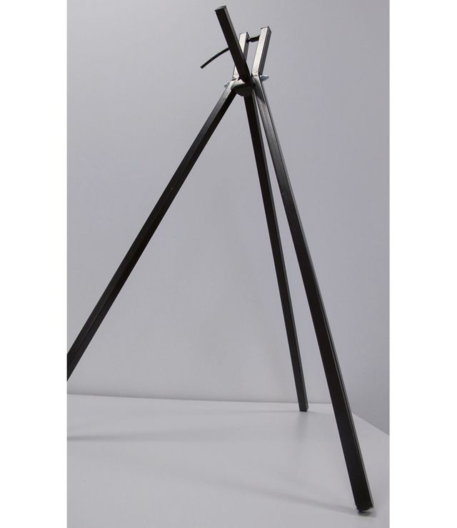 Kranzständer mit flexiblen Klappmechanismus