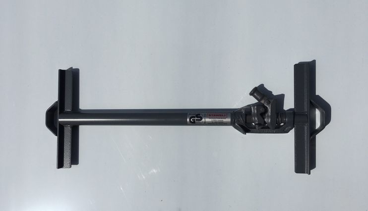 Spannstrebe mit breiten Fußstücken