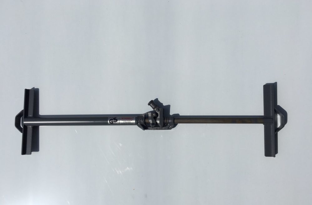 Spannstrebe mit breiten Fußstücken